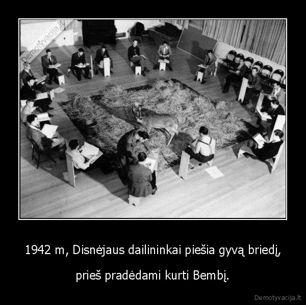 1942 m, Disnėjaus dailininkai piešia gyvą briedį, - prieš pradėdami kurti Bembį.