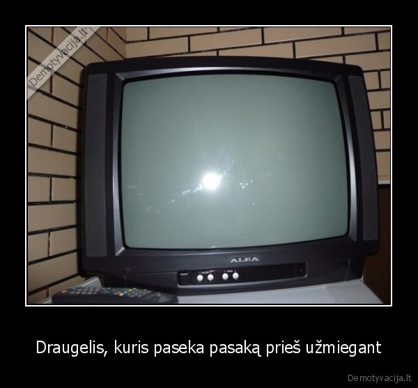 Draugelis, kuris paseka pasaką prieš užmiegant - 