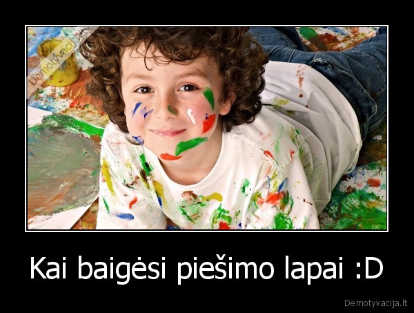 Kai baigėsi piešimo lapai :D - 