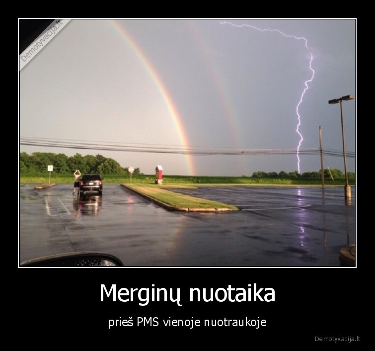 Merginų nuotaika - prieš PMS vienoje nuotraukoje