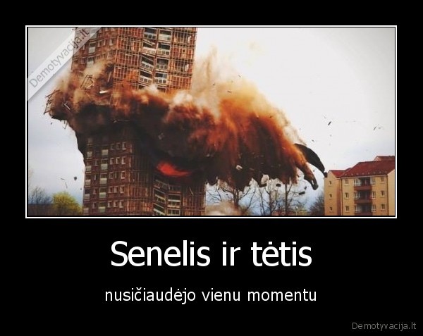 Senelis ir tėtis - nusičiaudėjo vienu momentu