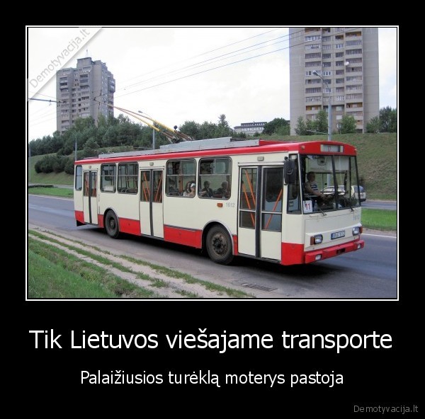 Tik Lietuvos viešajame transporte - Palaižiusios turėklą moterys pastoja