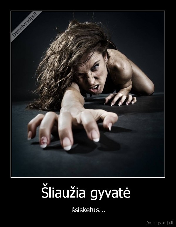 Šliaužia gyvatė  - išsiskėtus...